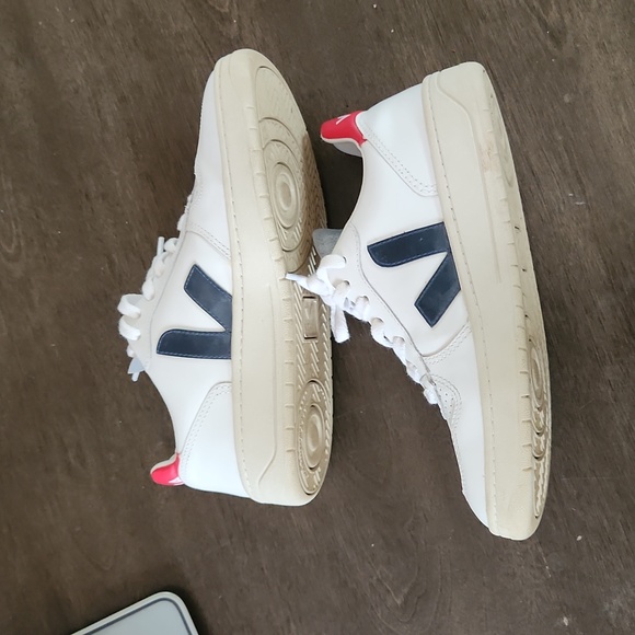 Veja V-10 Women sneakers - Picture 4 of 11